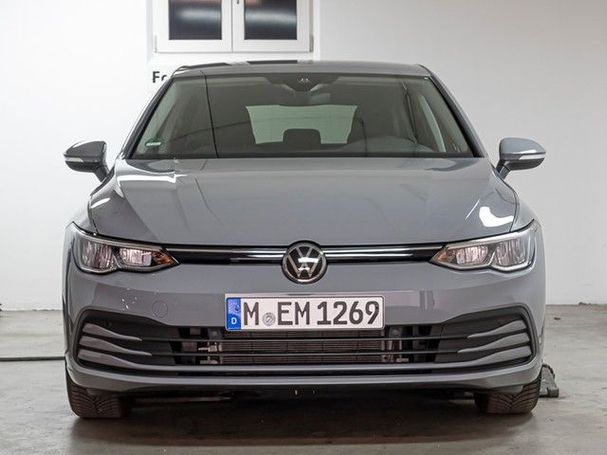 Volkswagen Golf 1.0 eTSI Life DSG 81 kW image number 3