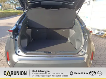Car image 12