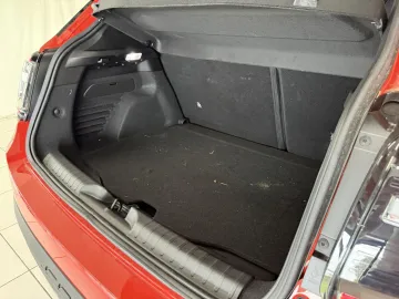 Car image 29