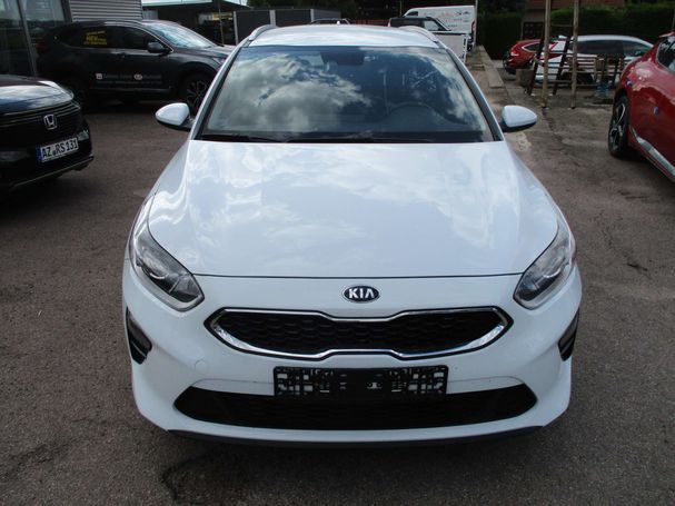 Kia Ceed 1.6 CRDi SW Vision 100 kW image number 3