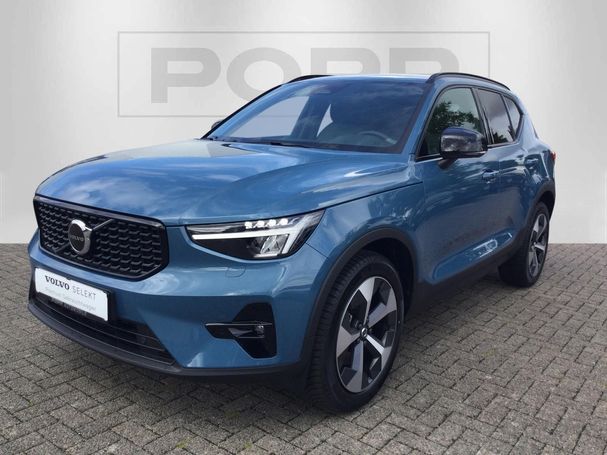 Volvo XC40 B4 Plus Dark 145 kW image number 18