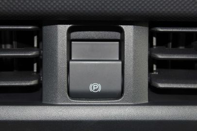 Car image 37