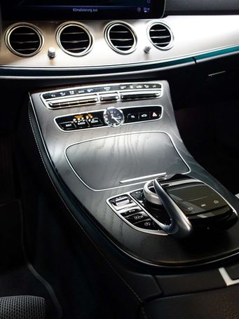 Mercedes-Benz E 220 d T Avantgarde 143 kW image number 24