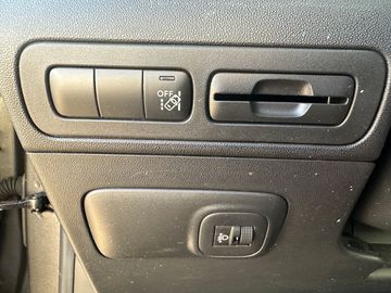 Car image 36