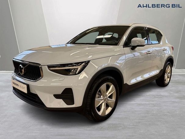 Volvo XC40 B4 Core 147 kW image number 1