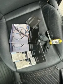 Car image 24