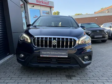 Car image 2