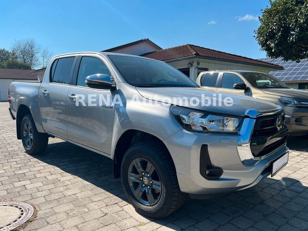 Toyota Hilux D 2.4 110 kW image number 3