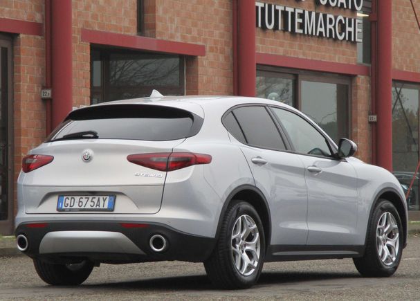 Alfa Romeo Stelvio 2.2 Diesel AT8 Business 118 kW image number 4