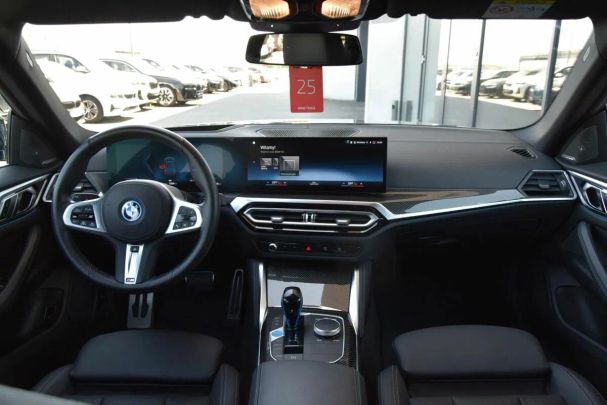 BMW i4 250 kW image number 11