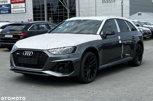 Audi RS4 331 kW image number 1