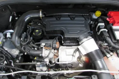 Car image 20