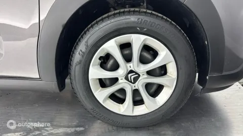 Car image 20