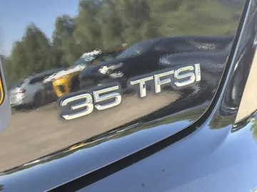 Car image 39