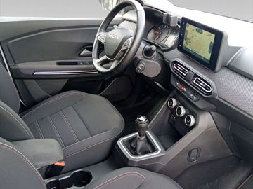 Car image 15