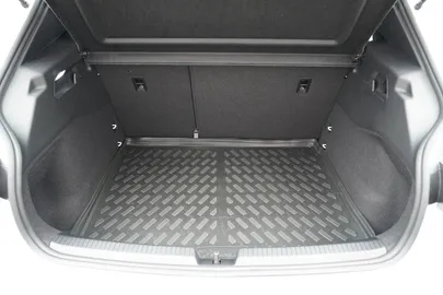 Car image 31