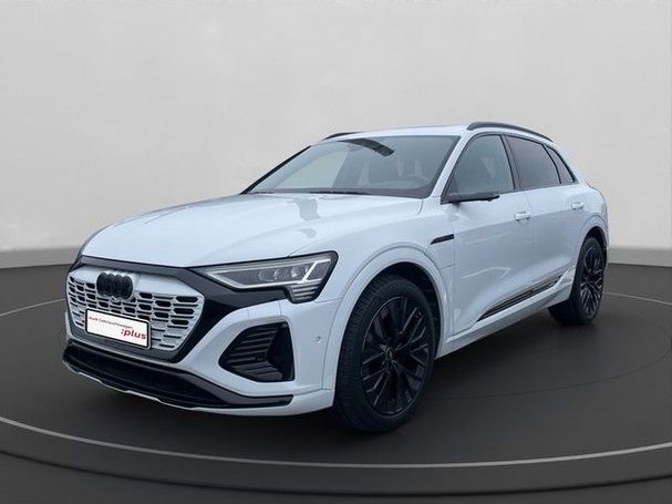 Audi Q8 55 quattro e-tron S-line 300 kW image number 1