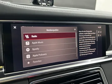 Car image 38