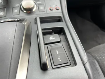 Car image 31