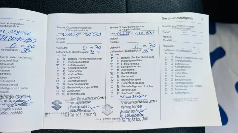 Car image 26