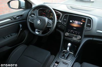 Car image 25