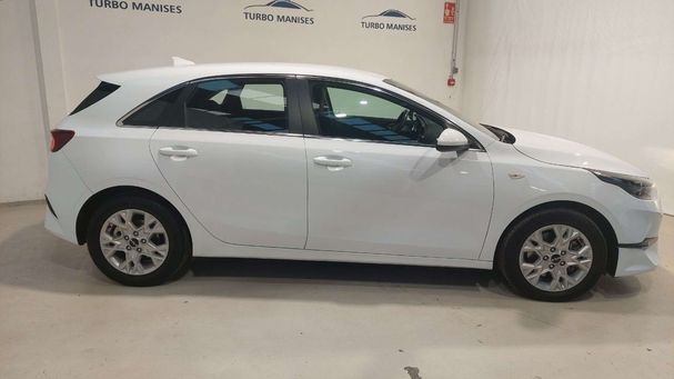 Kia Ceed 1.0 T-GDI 74 kW image number 2