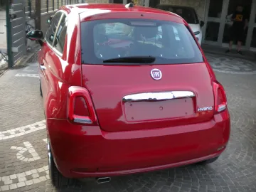 Car image 16