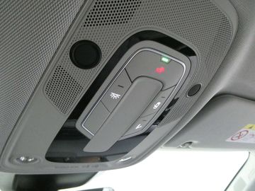 Car image 37