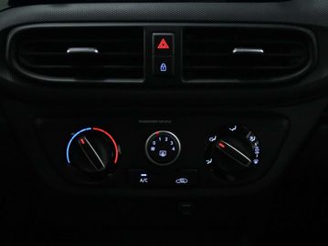 Car image 36