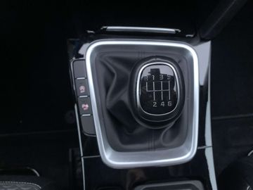 Car image 31