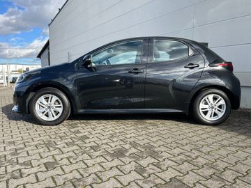 Car image 3