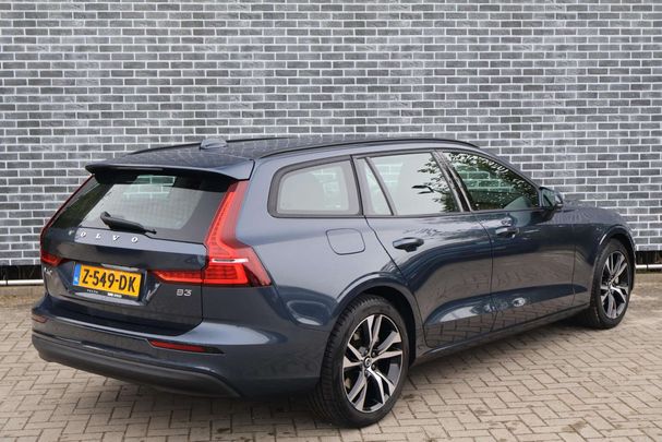 Volvo V60 B3 Essential 120 kW image number 3