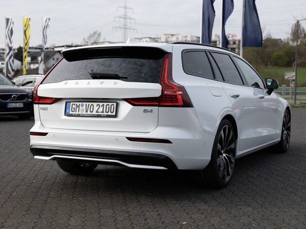 Volvo V60 B4 Ultimate 145 kW image number 3