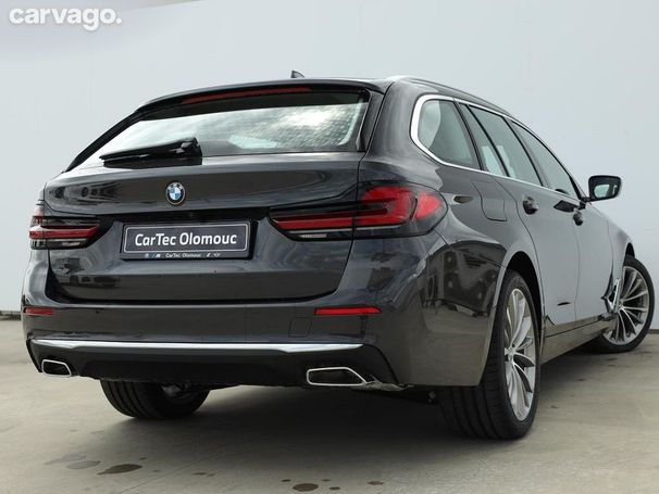 BMW 530i Touring xDrive 185 kW image number 16