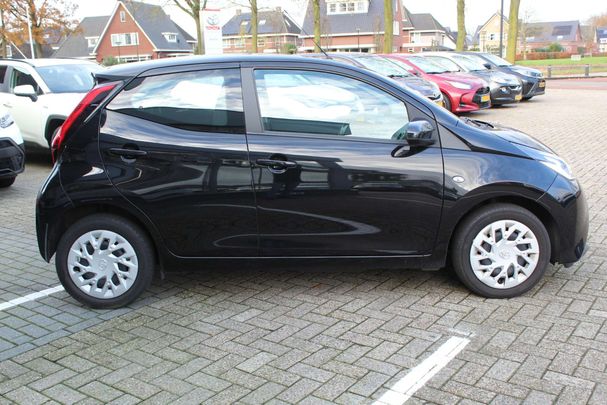 Toyota Aygo 53 kW image number 6