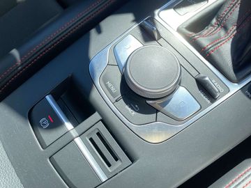 Car image 31