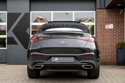 Car image 33