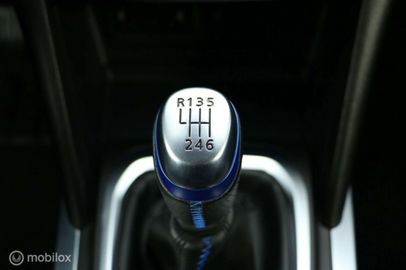 Car image 31