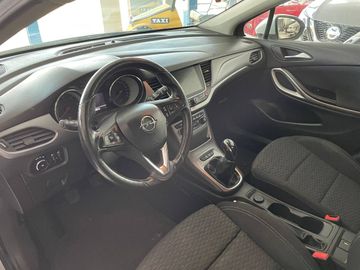 Car image 11