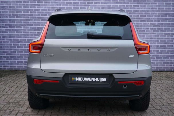 Volvo XC40 Recharge Extended Range Core 185 kW image number 3