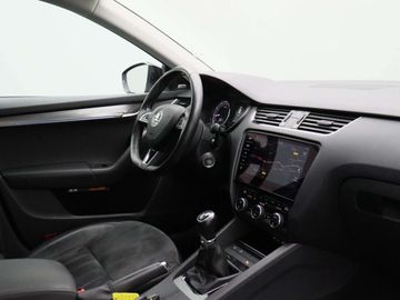 Car image 33