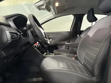 Car image 21