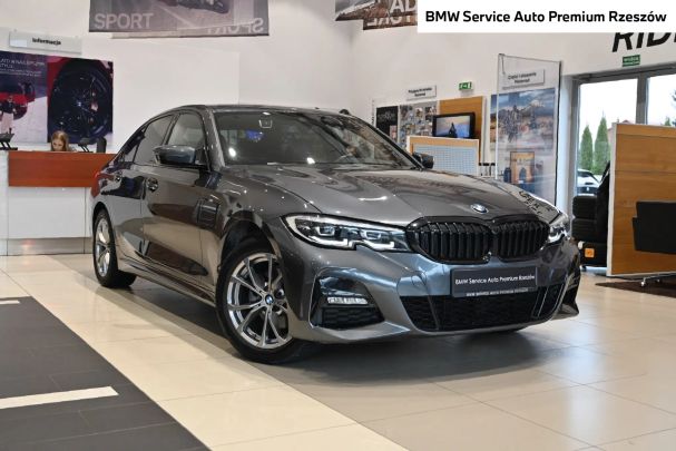 BMW 320d M Sport xDrive 140 kW image number 15