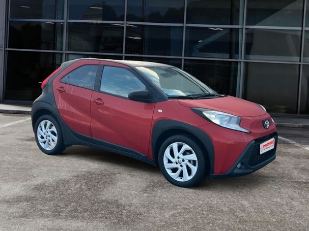 Toyota Aygo X 53 kW image number 7