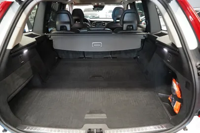 Car image 35