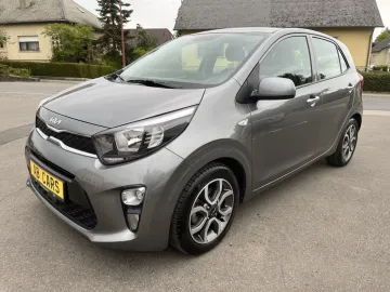Car image 22