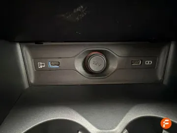 Car image 33