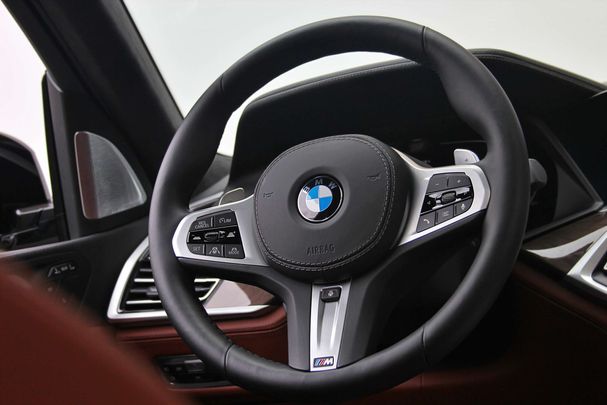 BMW X7 M50i xDrive 390 kW image number 17