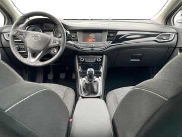 Car image 10