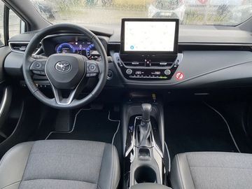 Car image 15